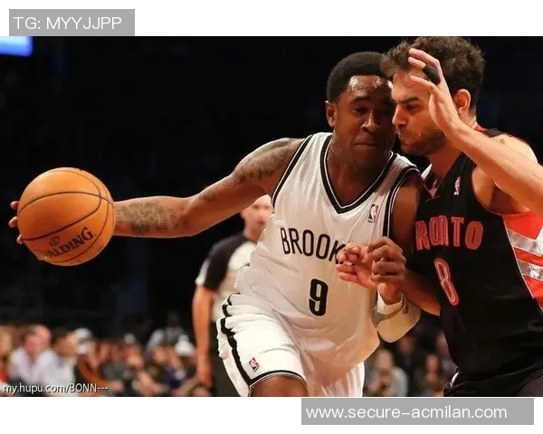 马尚布鲁克斯：从篮球场上的巨星到生活中的奋斗者之路